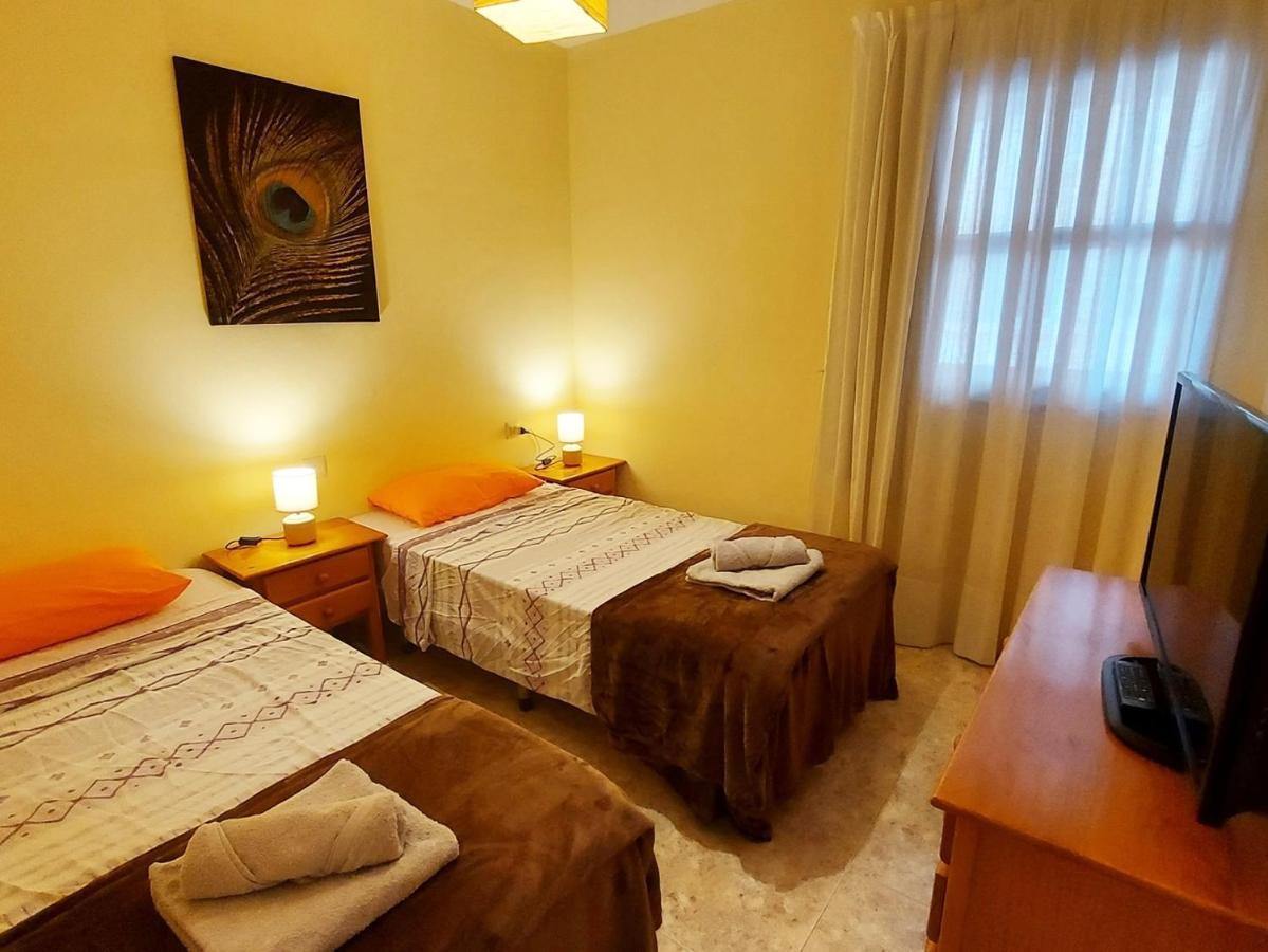 Modern And Centric Apartment With Air Conditioning - By Tenerifehints El Medano  Bagian luar foto