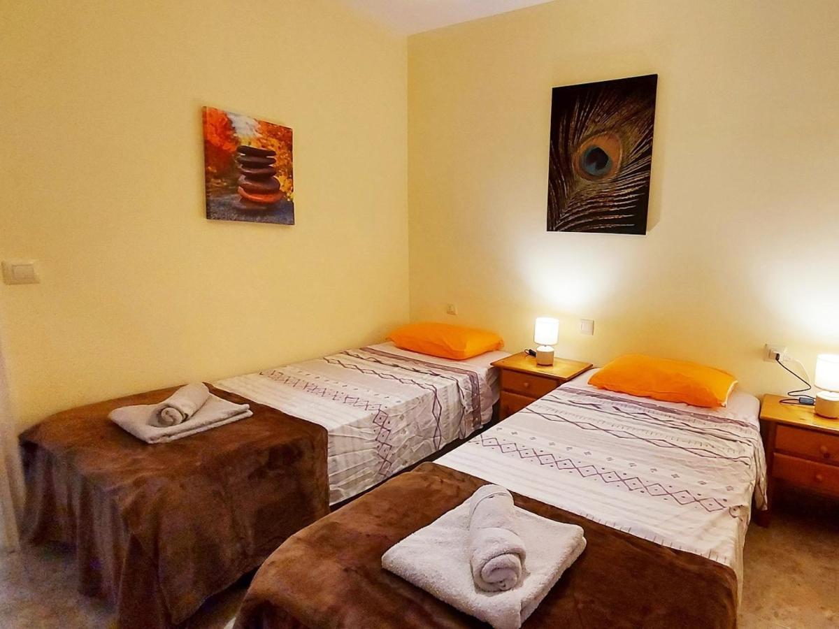 Modern And Centric Apartment With Air Conditioning - By Tenerifehints El Medano  Bagian luar foto